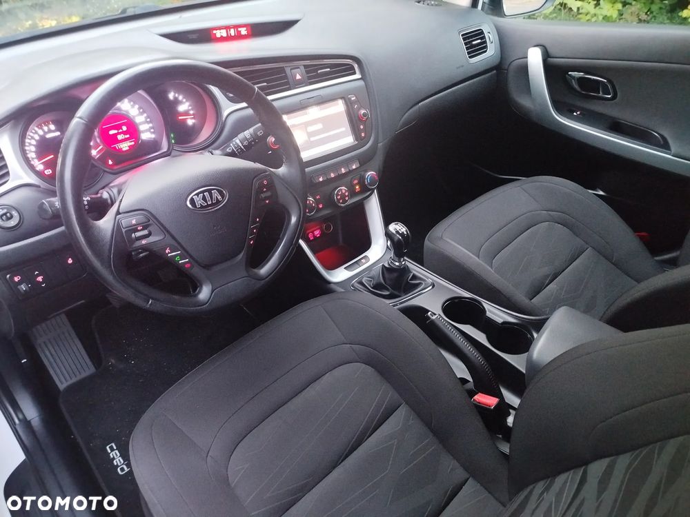 Kia Ceed - 7