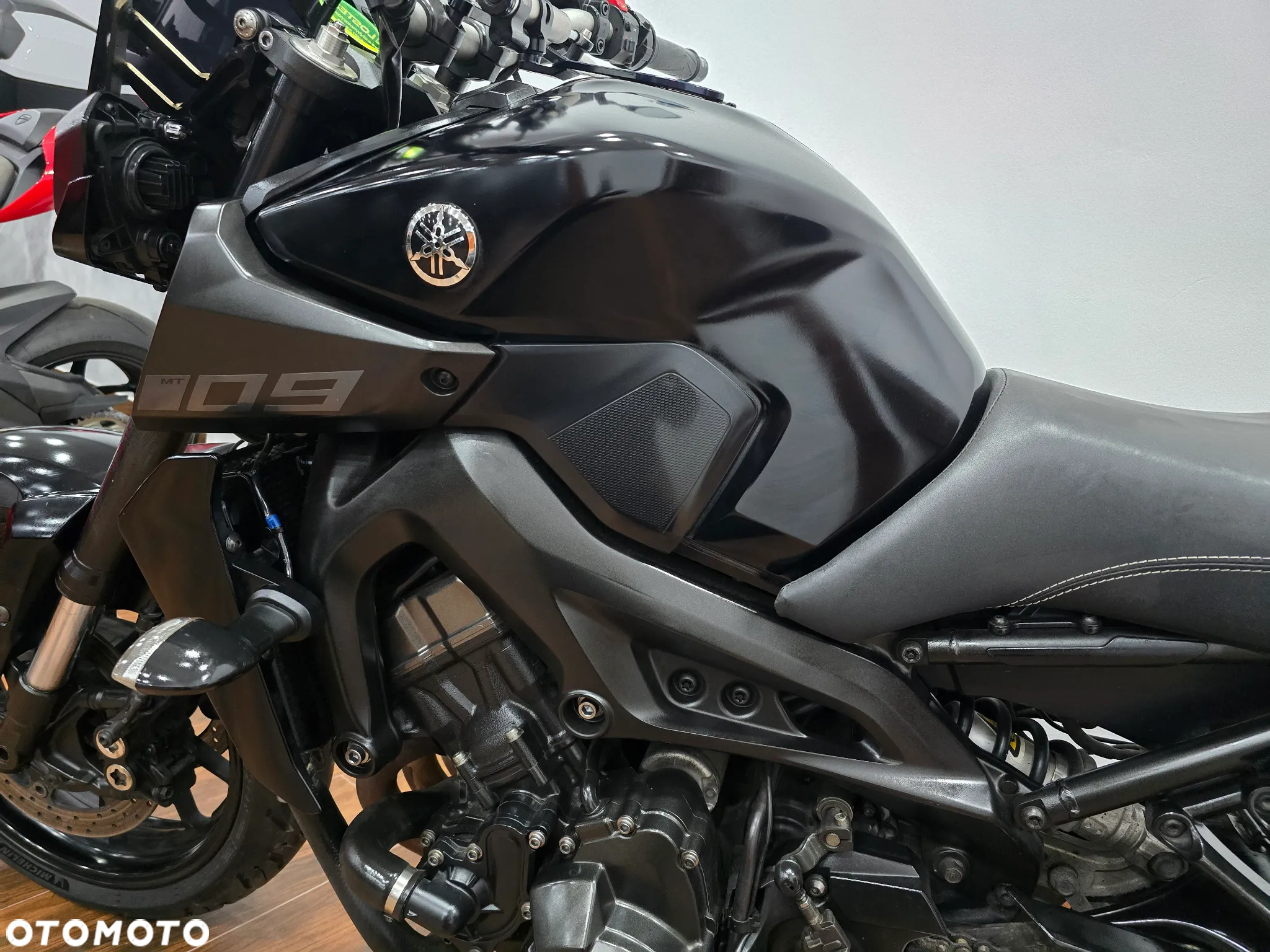 Yamaha MT - 12