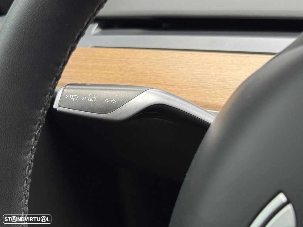 Tesla Model Y Tração Traseira - 19