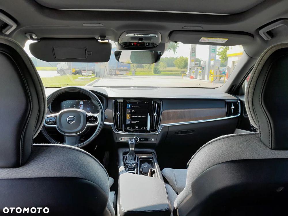 Volvo V90 D5 AWD Momentum - 9