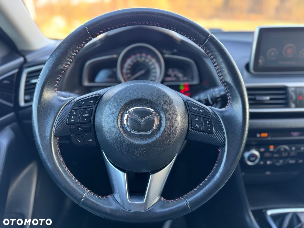 Mazda 3 SKYACTIV-G 120 NAKAMA - 32