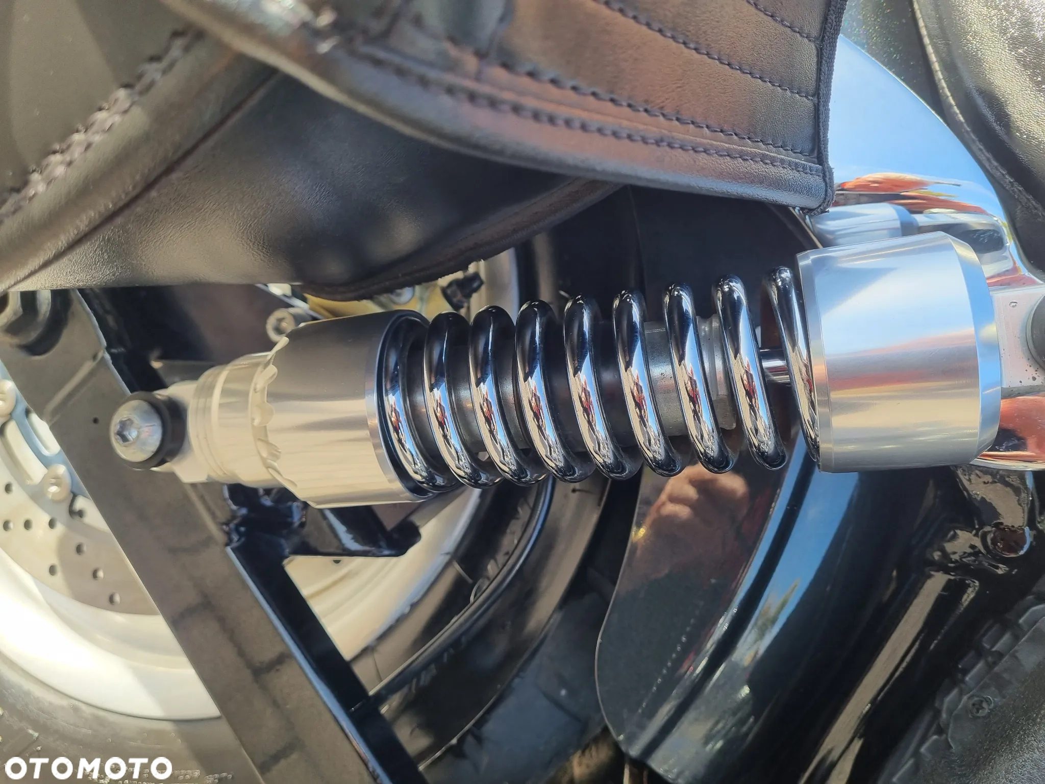 Harley-Davidson Dyna Fat Bob - 22