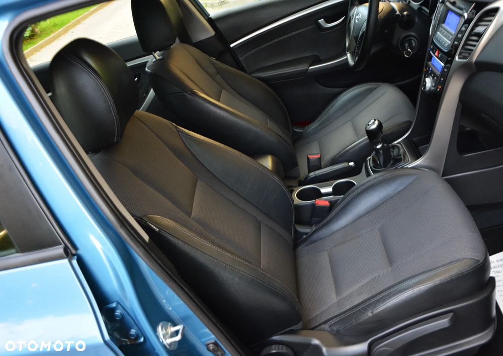 Hyundai i30 1.4 Premium - 32