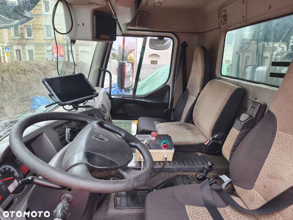 Renault Premium 380 6X2 - 17