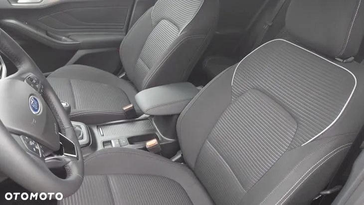 Ford Focus 1.0 EcoBoost Titanium - 23