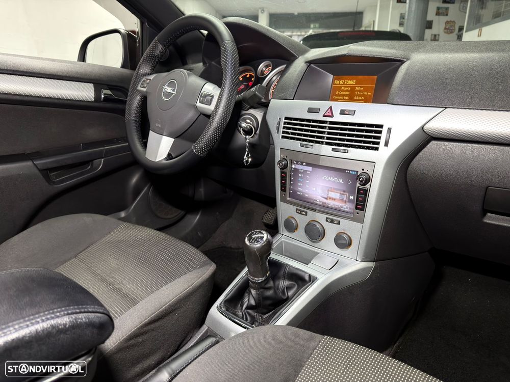 Opel Astra GTC 1.7 CDTI DPF Sport - 12