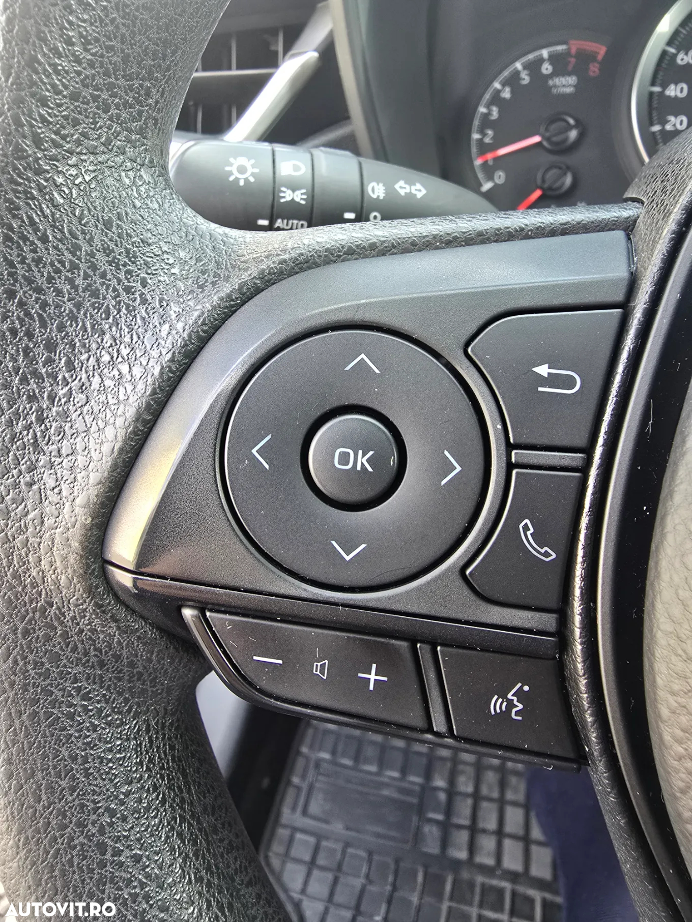 Toyota Corolla - 16