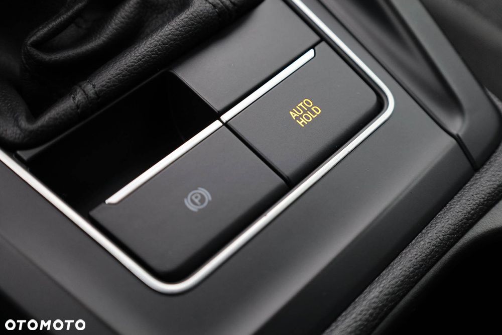 Volkswagen Golf 2.0 TDI Life - 27