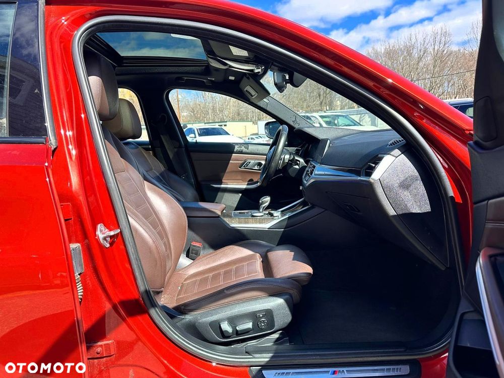 BMW Seria 3 330i xDrive M Sport - 6