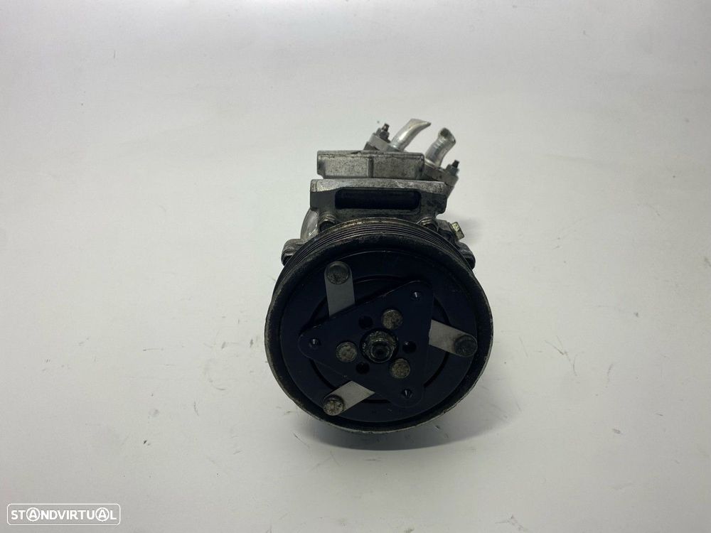 Compressor de ar condicionado PEUGEOT 307 1.4 16V REF. MOTOR KFU - 1