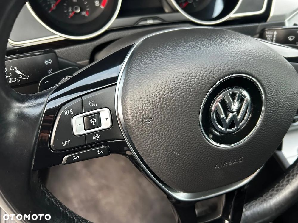 Volkswagen Passat Variant 1.5 TSI OPF DSG - 32