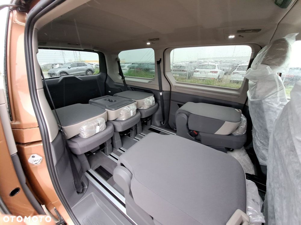 Volkswagen multivan Family L2 2.0 TDI 150 KM DSG - 16