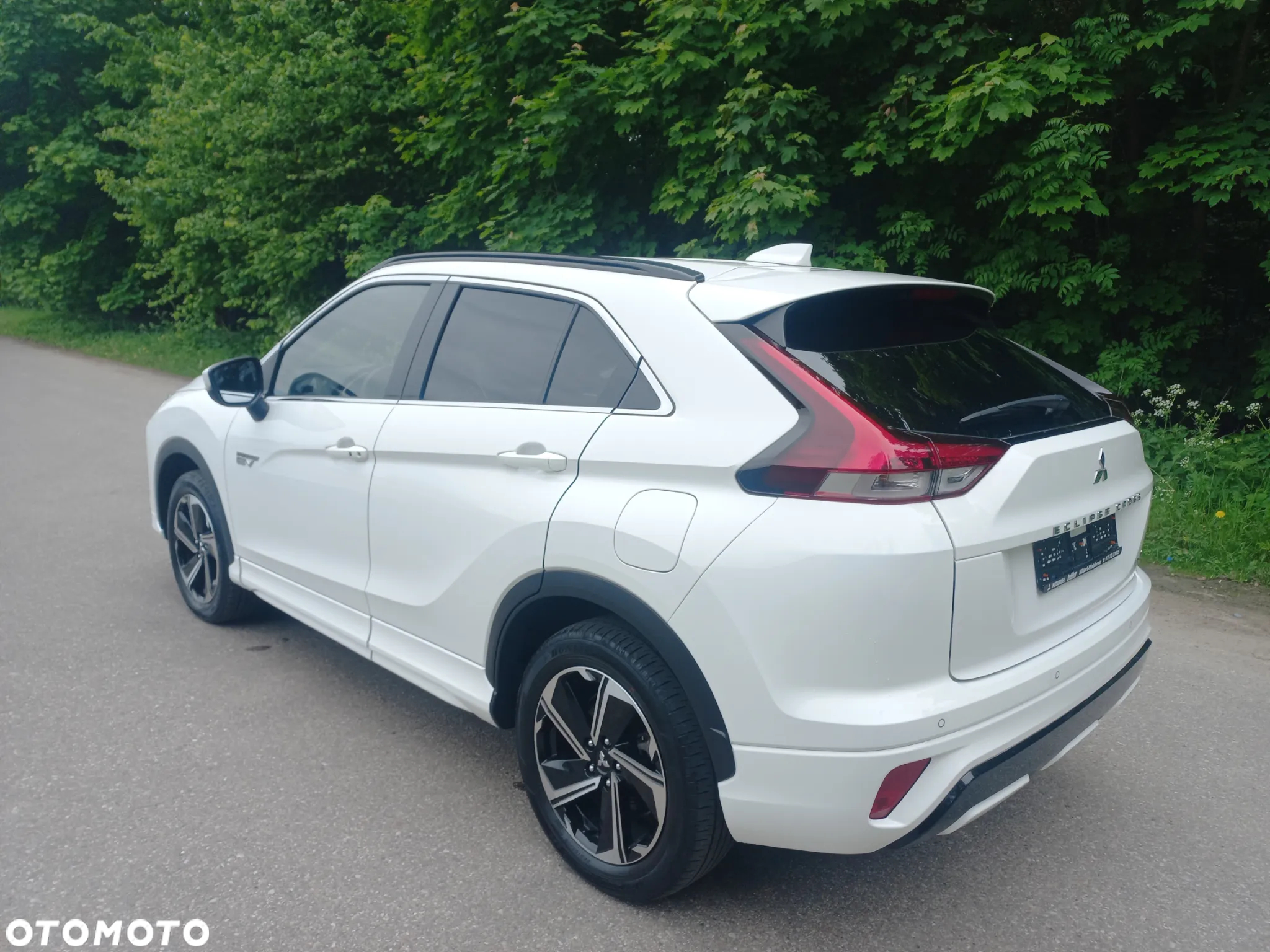 Mitsubishi Eclipse Cross Plug-In Hybrid 4WD Basis - 20