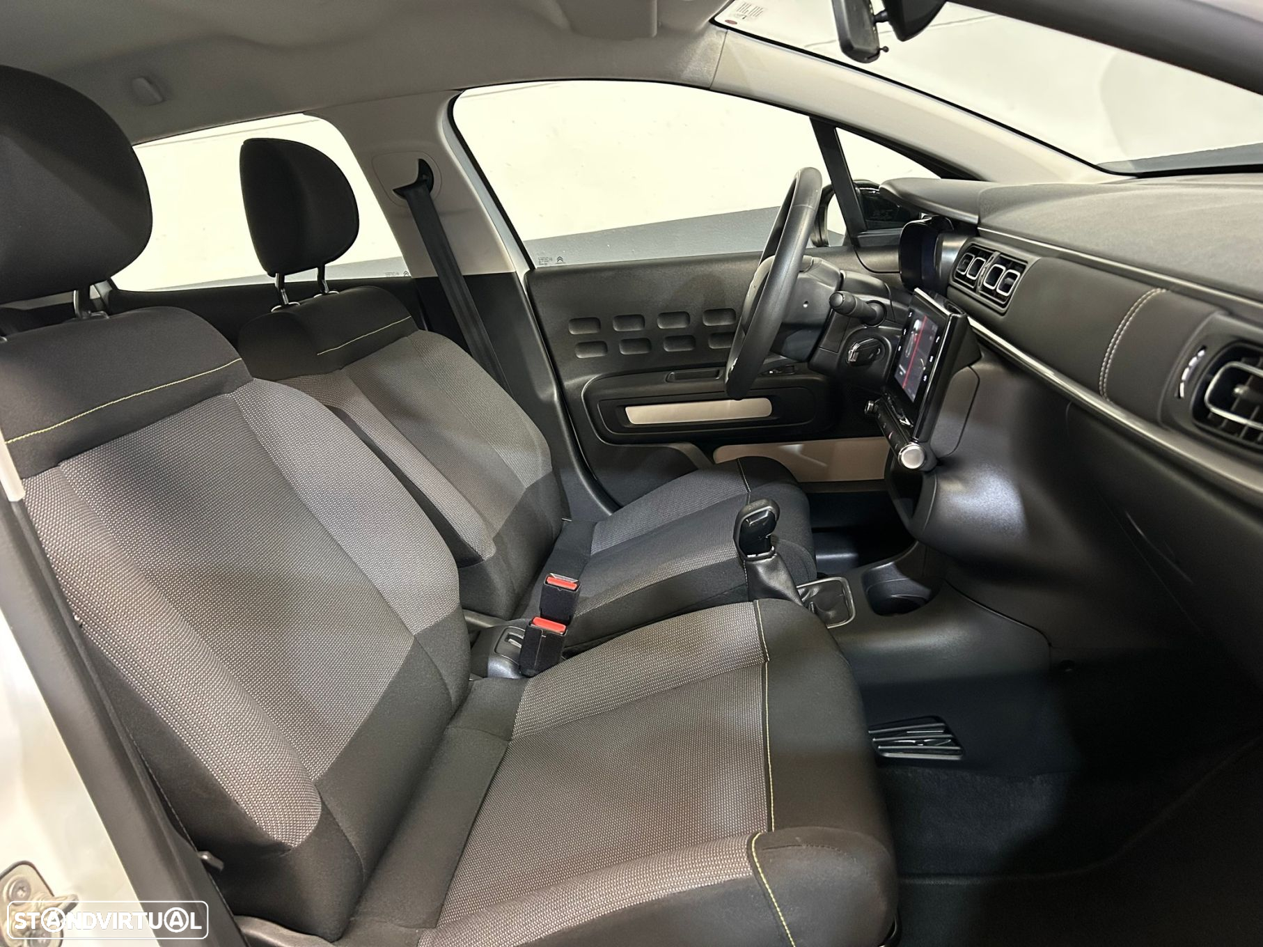 Citroën C3 1.2 PureTech C-Series - 19