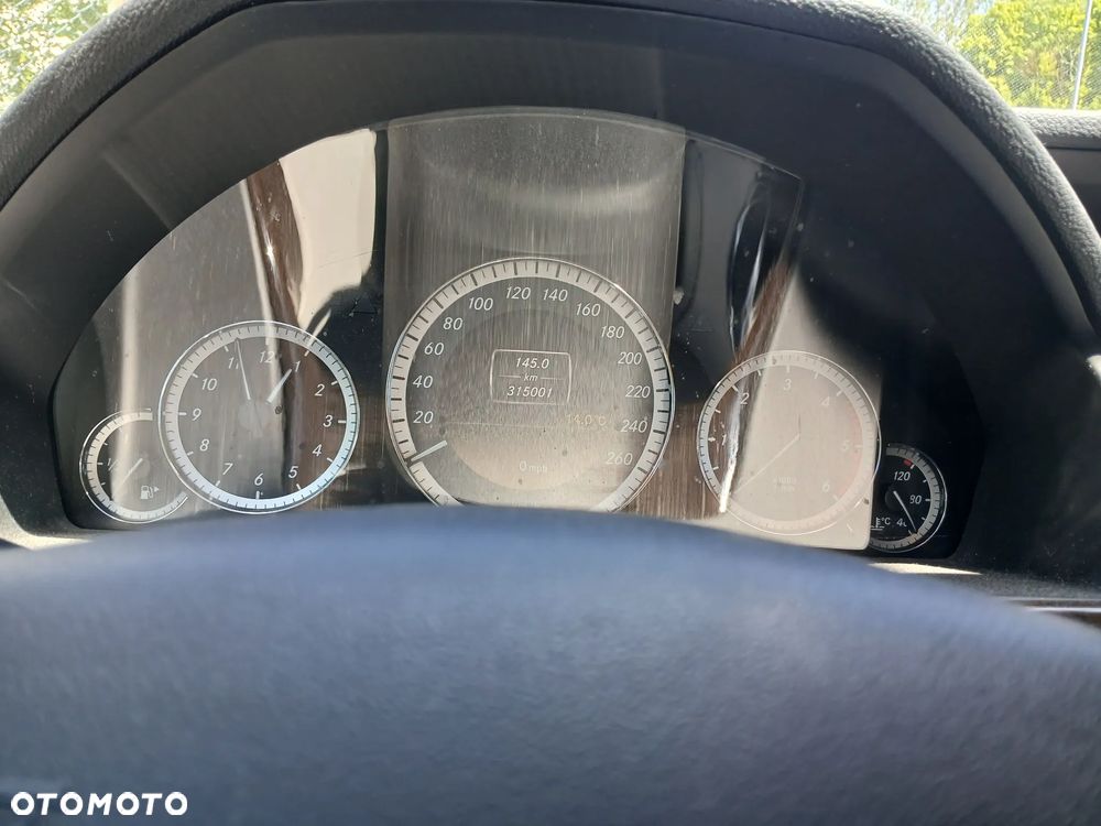 Mercedes-Benz Klasa E 250 CDI Classic - 9