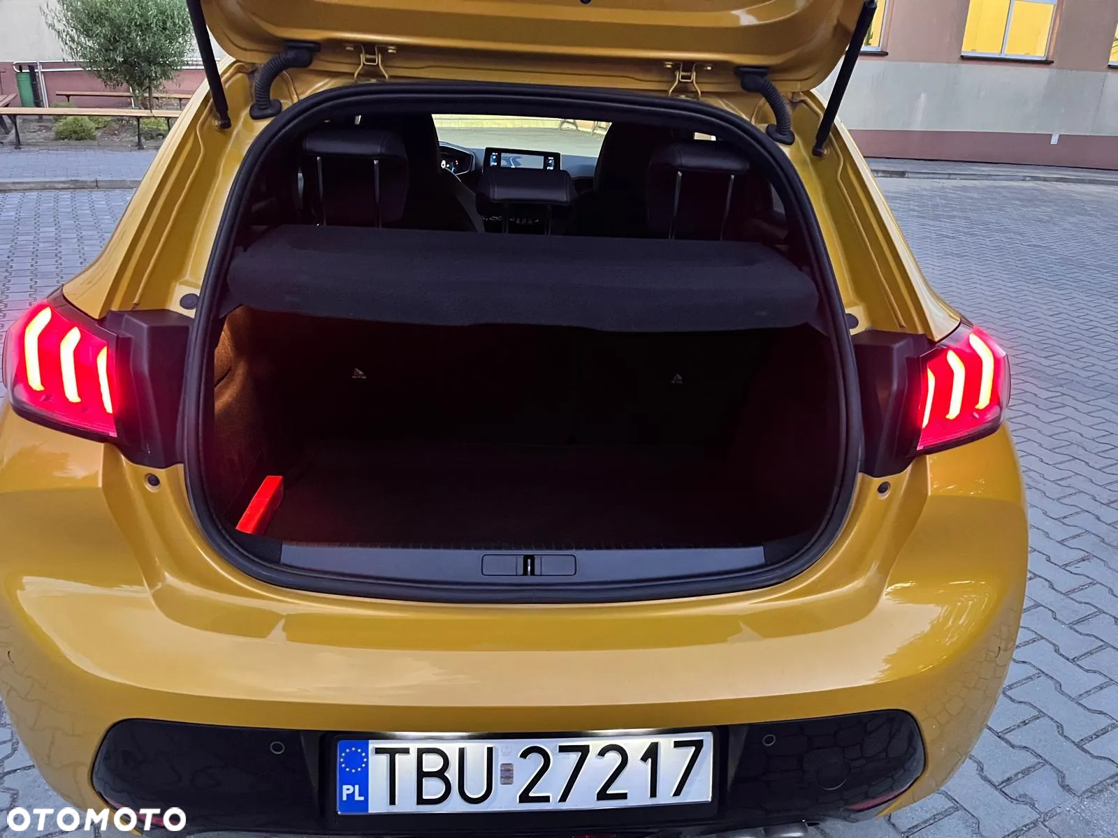 Peugeot 208 1.2 PureTech GT Line S&S EAT8 - 38