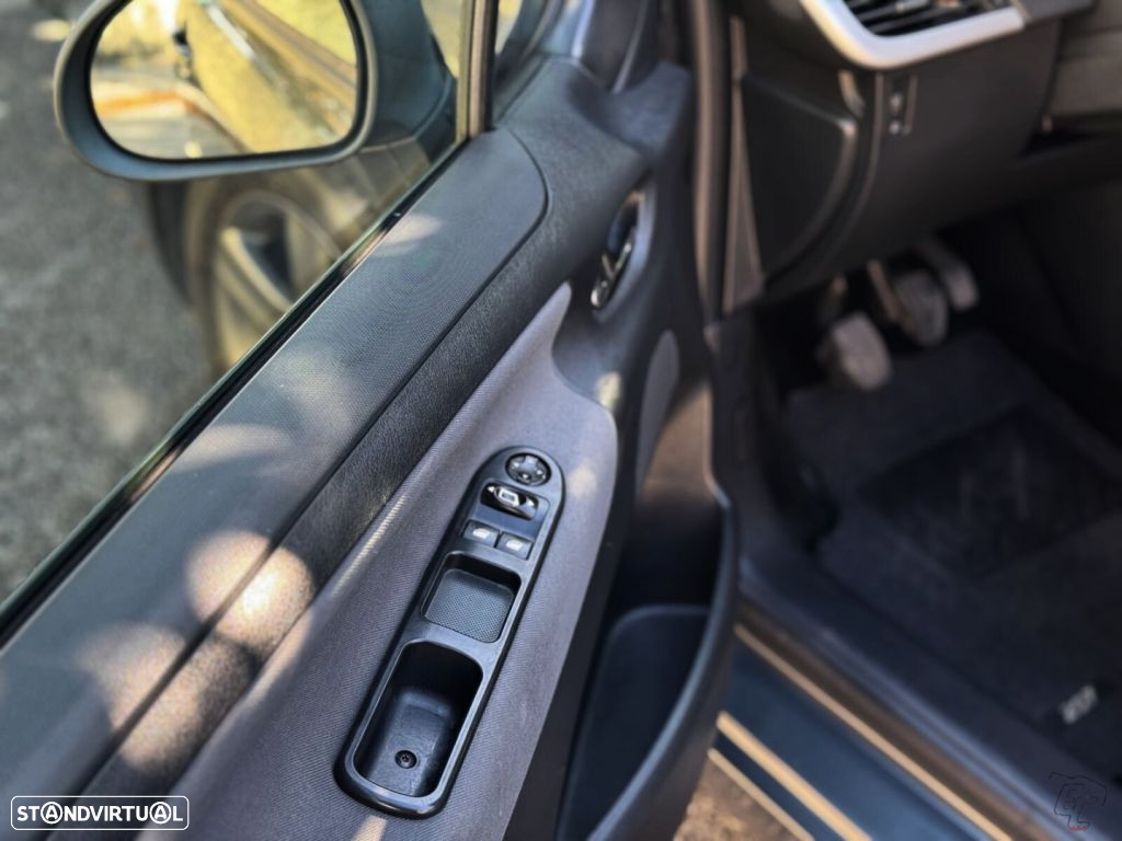 Peugeot 207 1.6 HDi Sport - 7