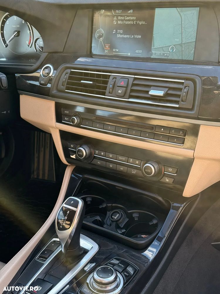 BMW Seria 5 520d - 6