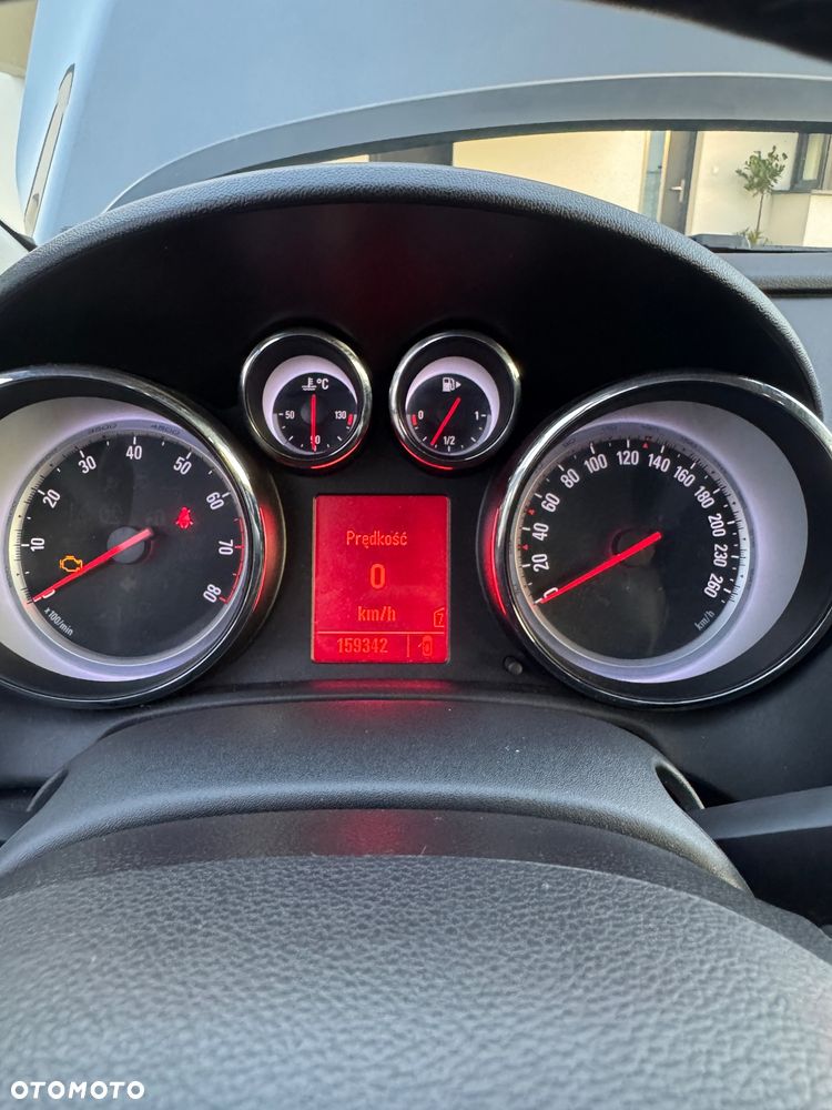 Opel Astra IV 1.4 T Cosmo - 18