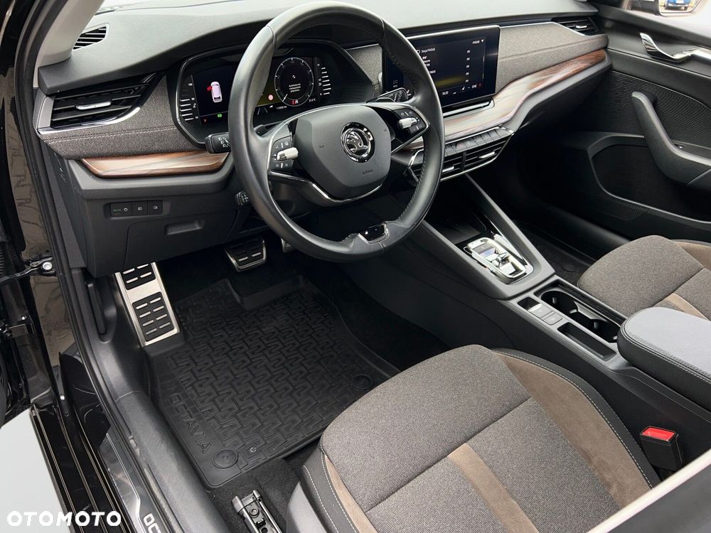 Skoda Octavia 2.0 TDI 4x4 Scout DSG - 14
