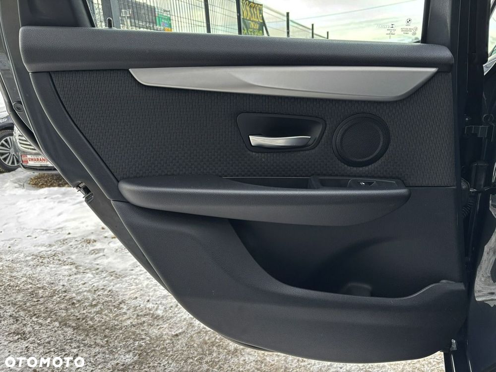 BMW Seria 2 218i Advantage - 17