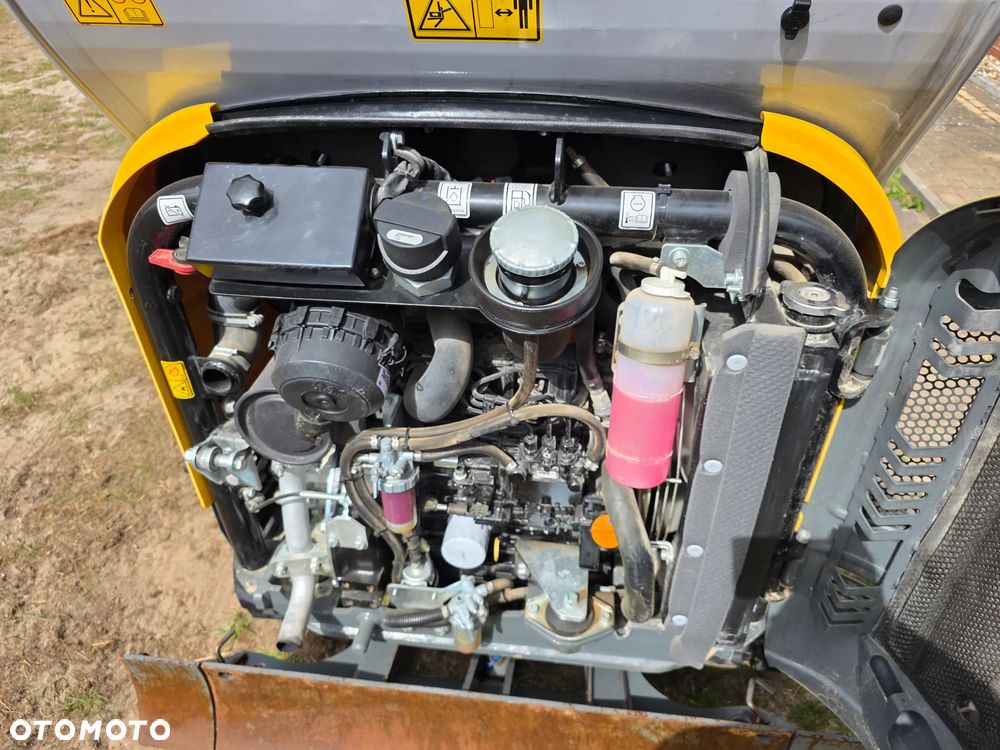 Wacker Neuson ET16 2023, stan idealny, niski przebieg 400mtg, szybkozłącze hydrauliczne, 3 x łyżka - 11