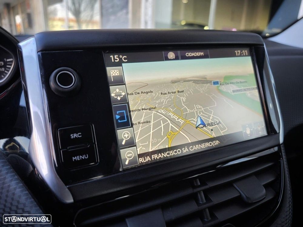 Peugeot 208 1.2 PureTech Allure EAT6 - 15