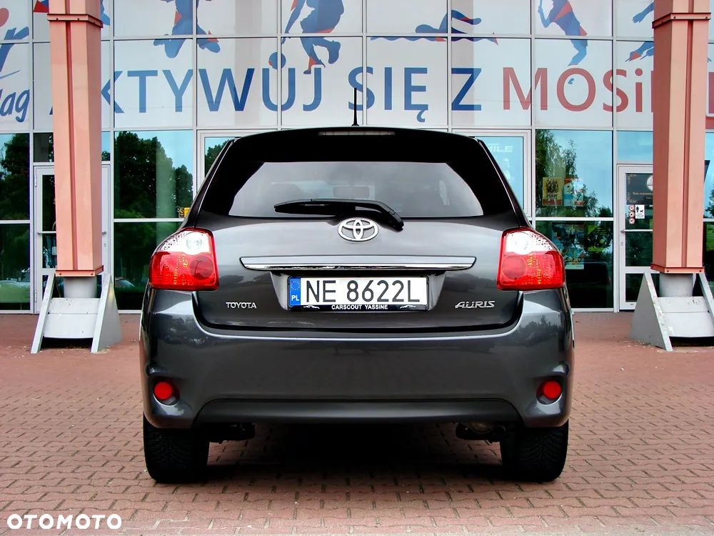 Toyota Auris 1.6 Premium Comfort - 10