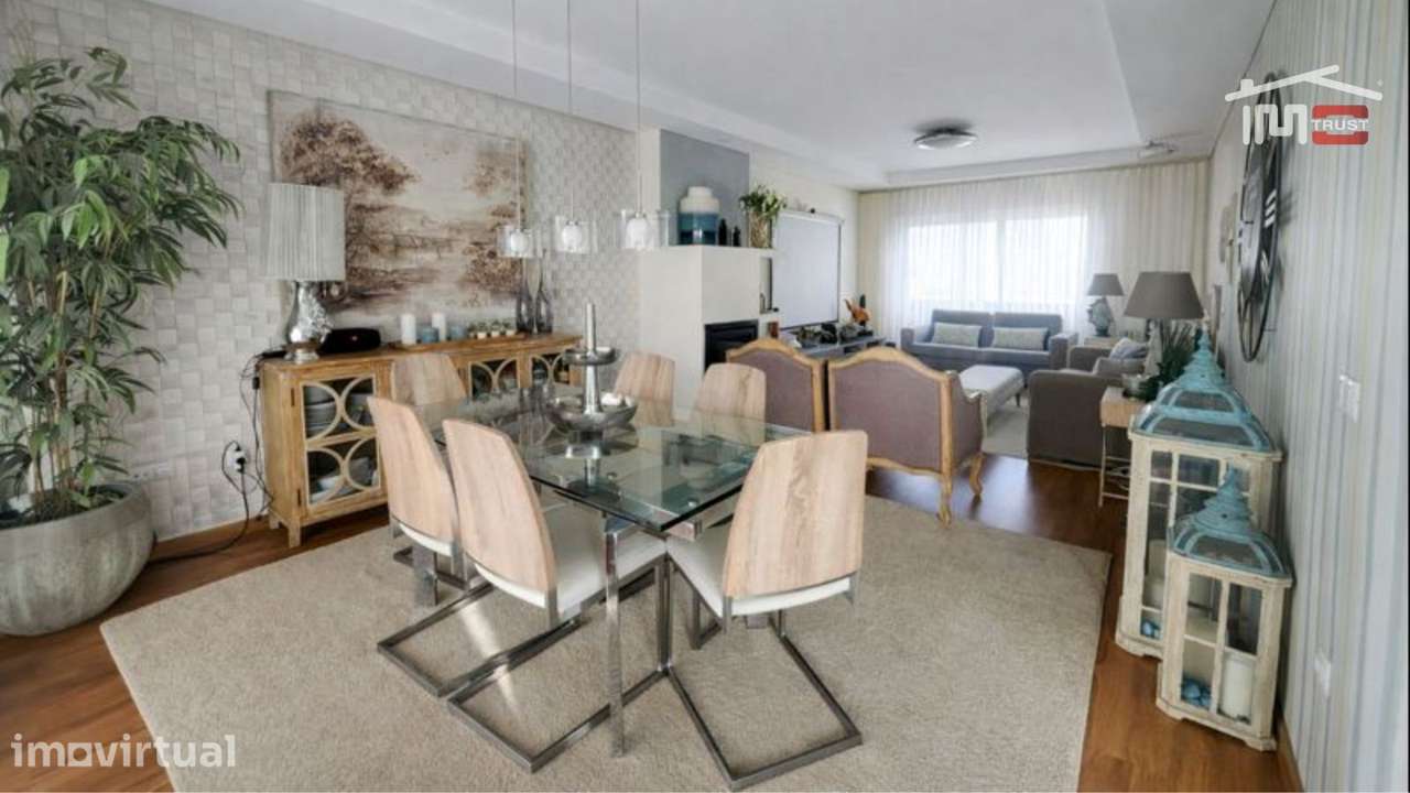 Moradia T3 (possibilidade T5) com 370m² | Terraços, Garagem 90m² | ... - Grande imagem: 3/23