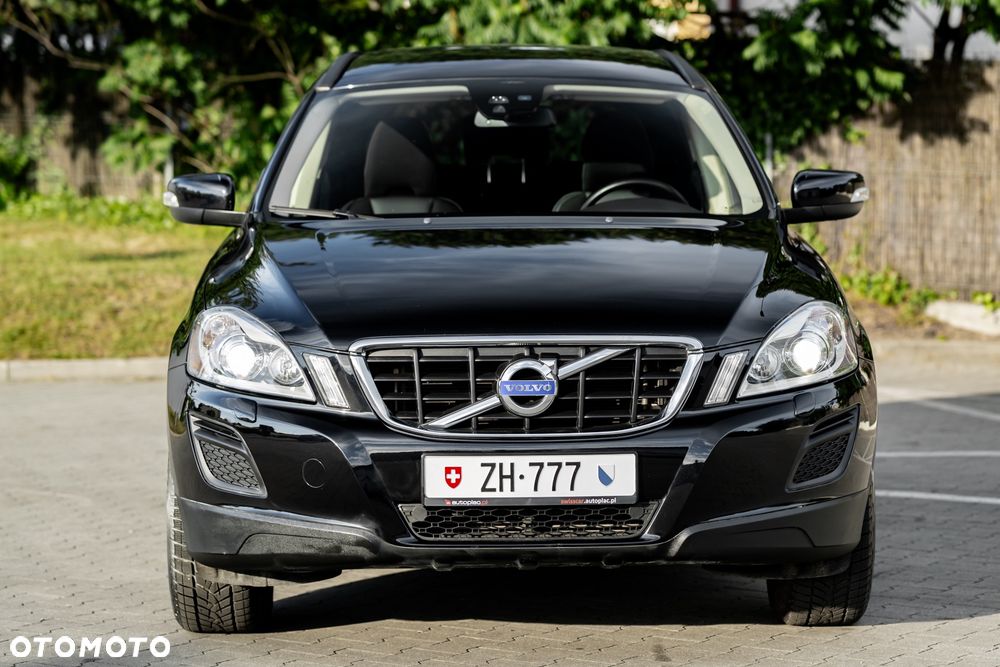 Volvo XC 60 D5 AWD Momentum - 7