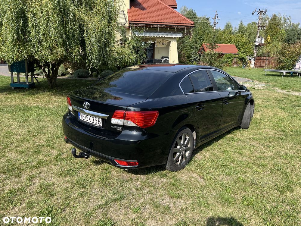 Toyota Avensis - 2