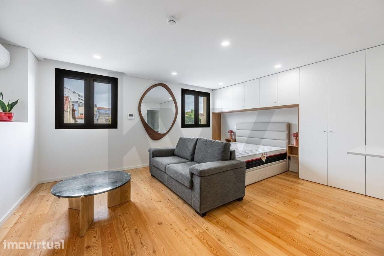 Apartamento Mobilado e Equipado na Rua da Firmeza com Licença AL, B