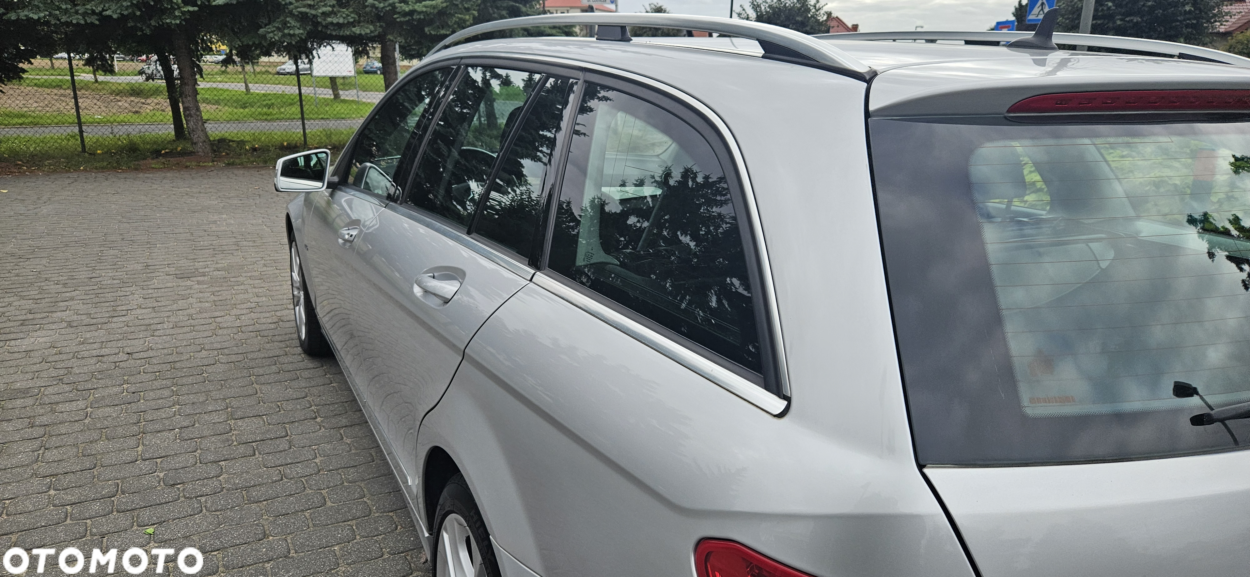 Mercedes-Benz Klasa C 180 T CGI Automatik BlueEFFICIENCY Avantgarde - 18