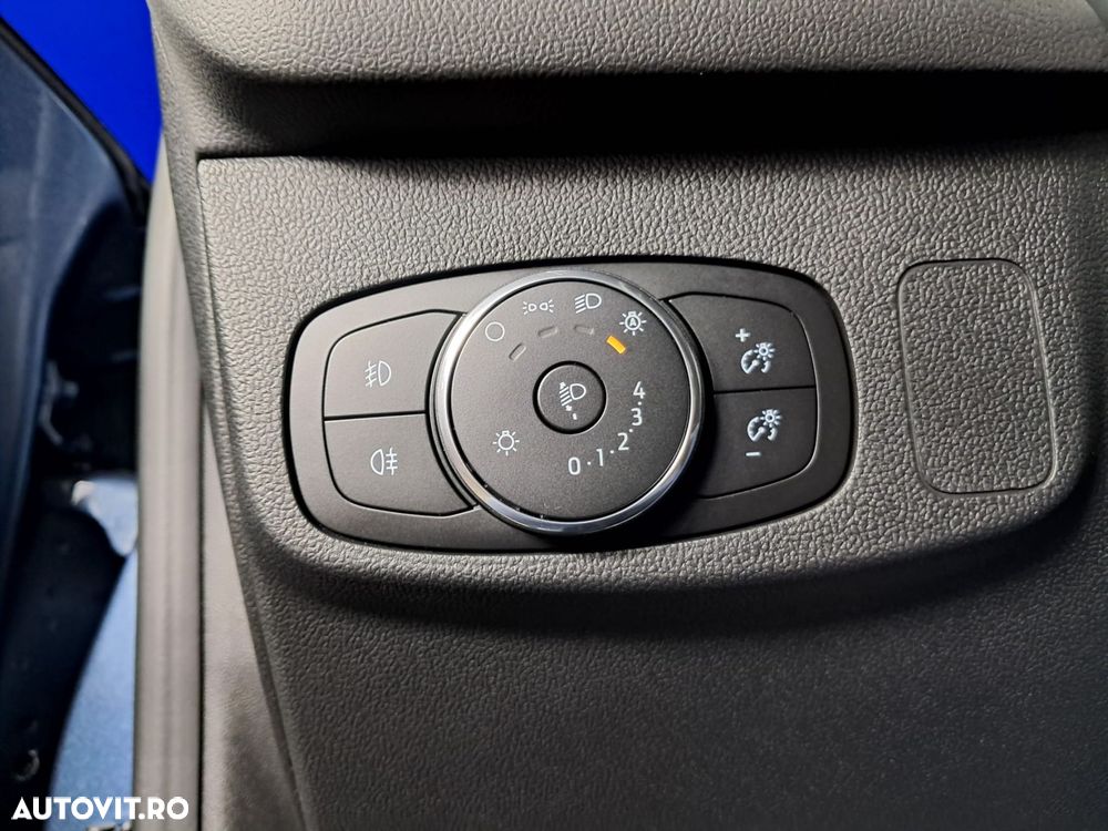 FORD Focus 2023 — imagine 16