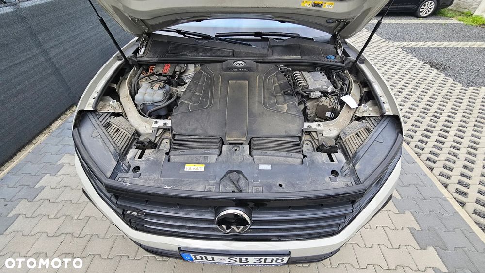 Volkswagen Touareg 3.0 V6 TDI 4Motion DPF Automatik Elegance - 30