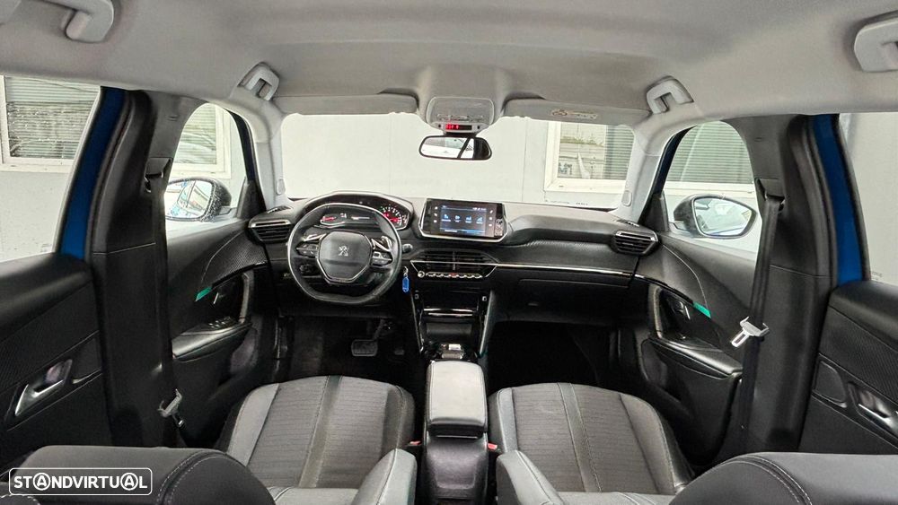 Peugeot 2008 1.5 BlueHDi Allure EAT8 - 22