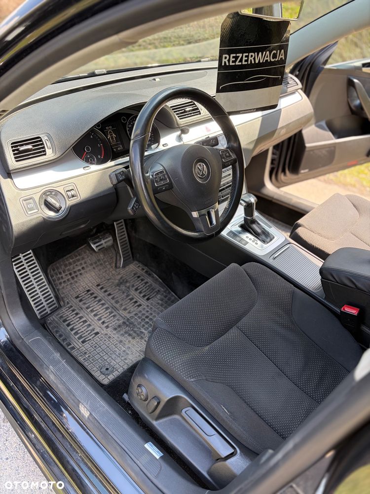 Volkswagen Passat 2.0 TDI DPF DSG R-Line Edition - 9