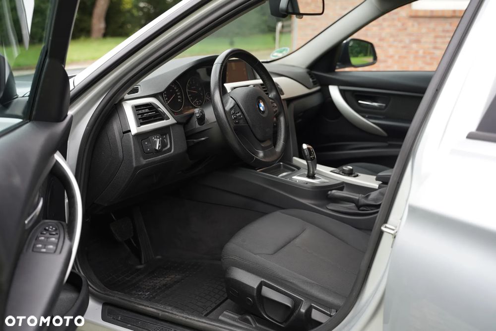 BMW Seria 3 - 10