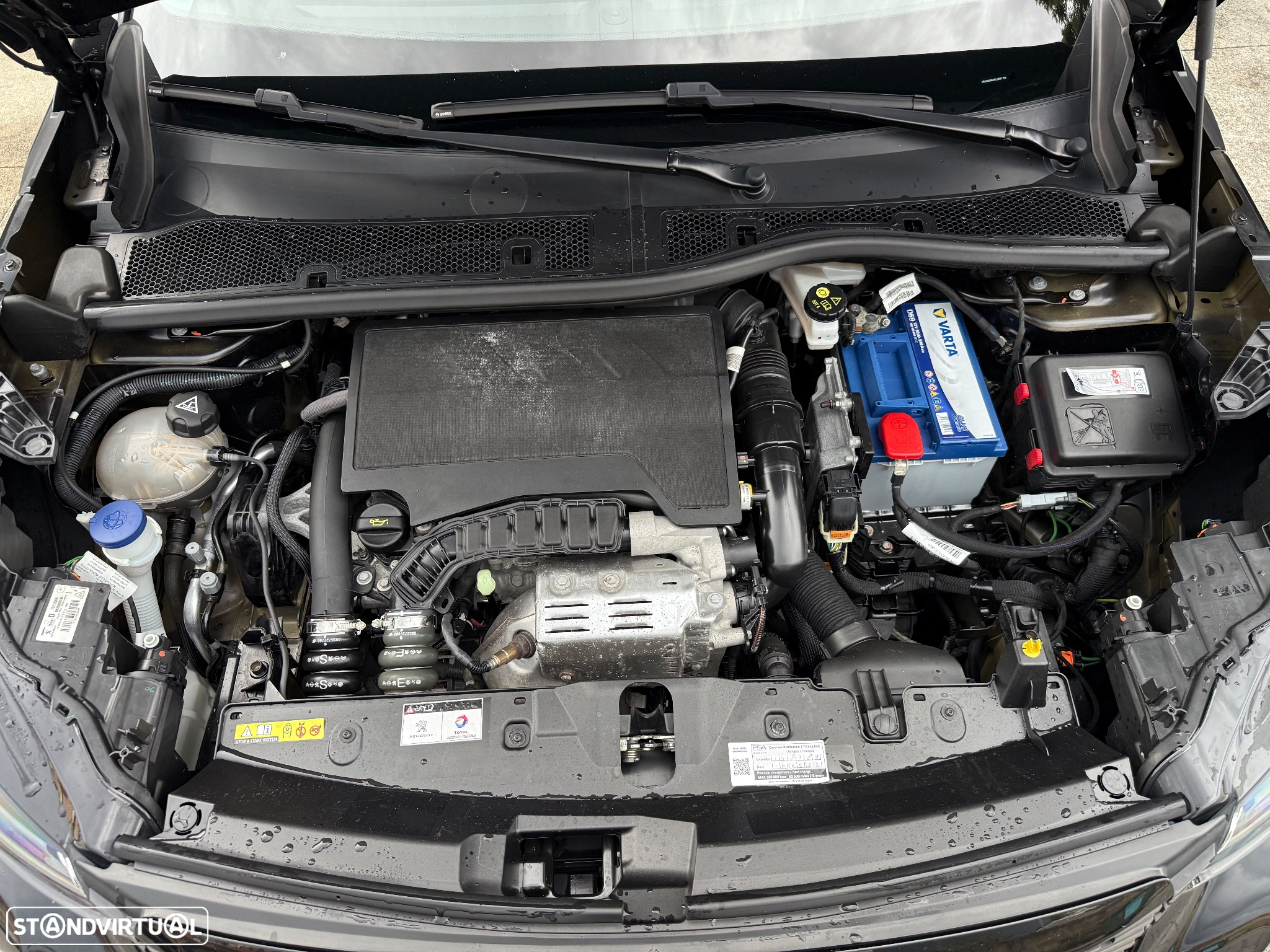 Peugeot 2008 1.2 PureTech Allure - 28