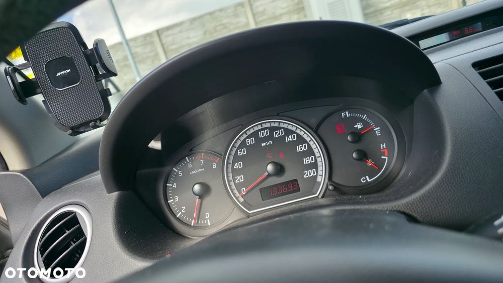 Suzuki Swift - 9