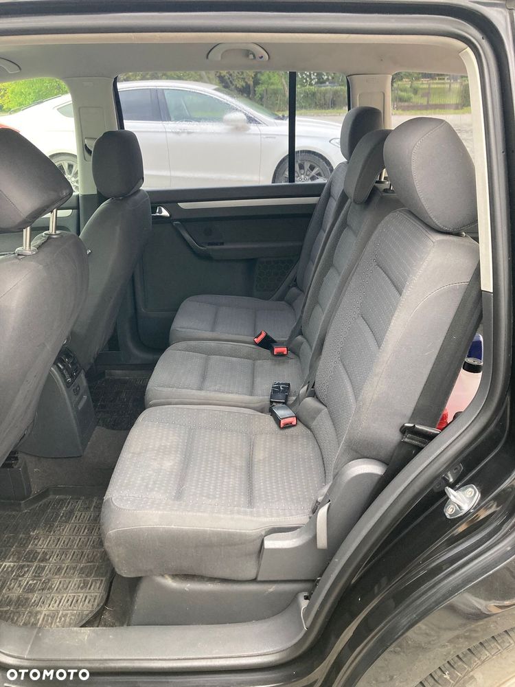 Volkswagen Touran 1.9 TDI Conceptline - 7