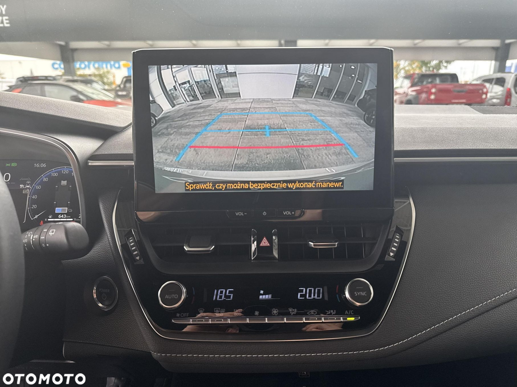 Toyota Corolla 2.0 Hybrid Comfort - 18