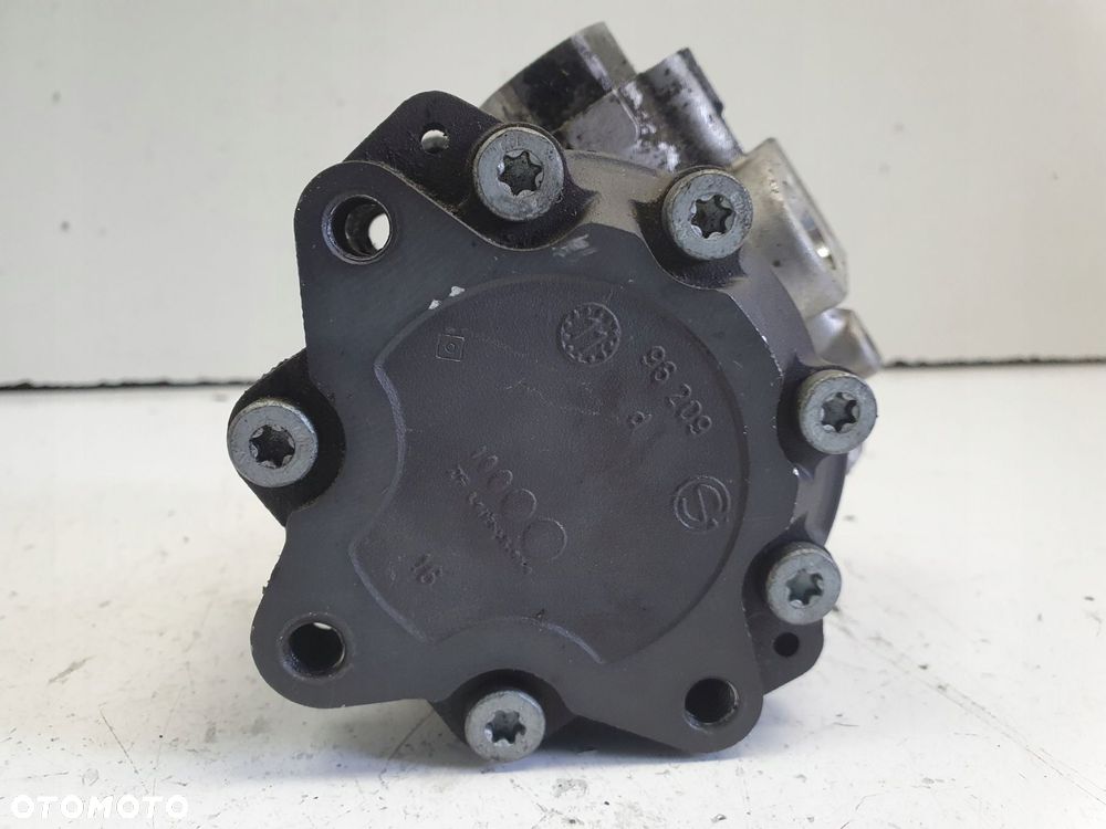Mercedes Sprinter 906 2.2 CDI POMPA WSPOMAGANIA A0064667801 - 5