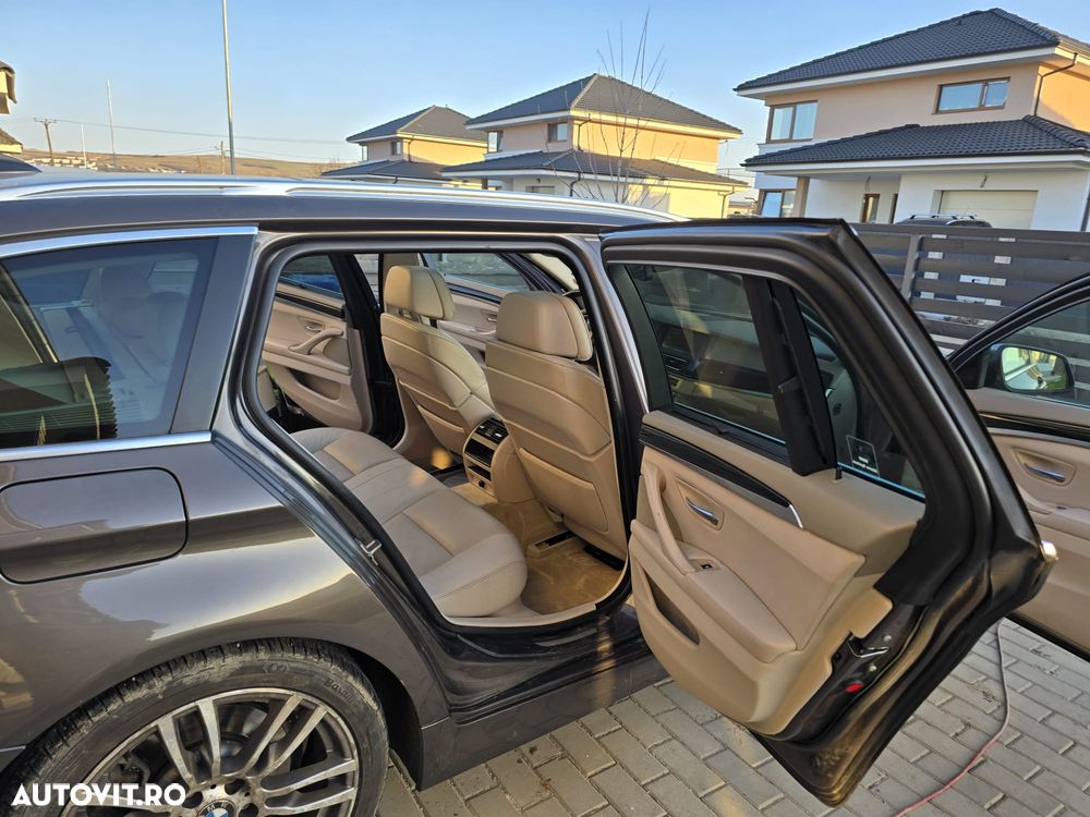 BMW Seria 5 525d xDrive Aut. Luxury Line - 13