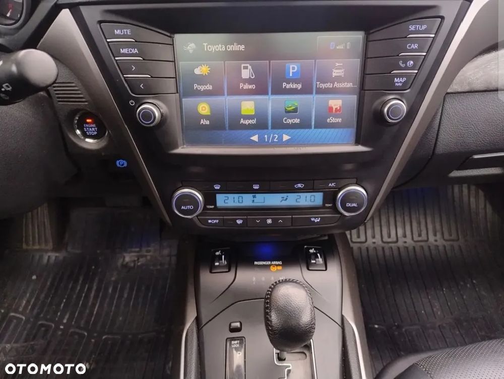Toyota Avensis 2.0 Prestige MS - 12
