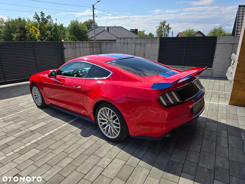 Ford Mustang - 5