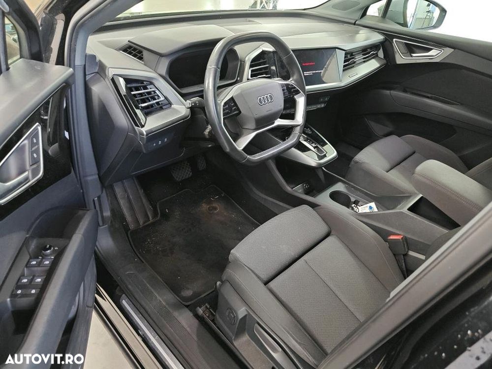 Audi Q4 e-tron - 9