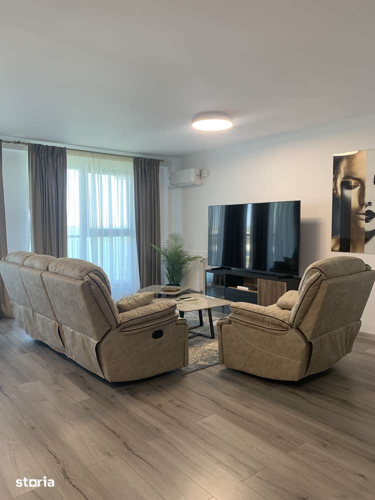 Ovidiu Lac-Apart 2 cam et 4/7 — fotografia 1
