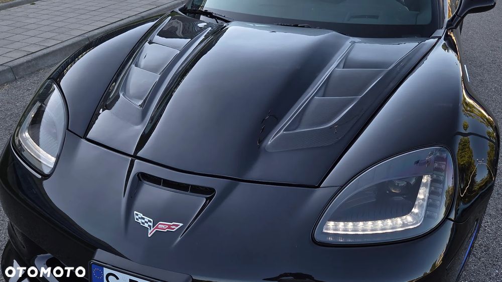 Chevrolet Corvette - 18