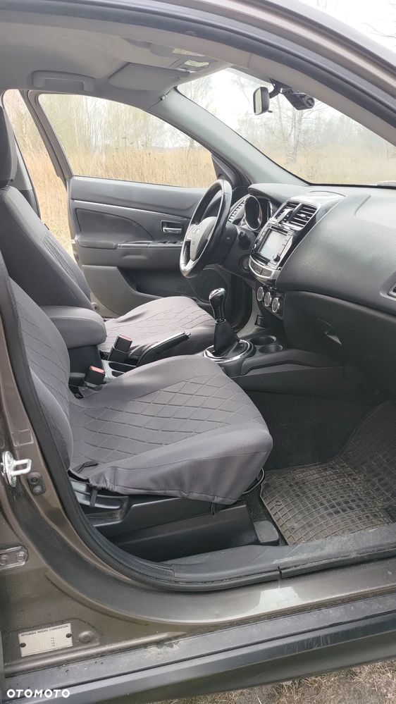 Mitsubishi ASX 1.6 Invite - 12